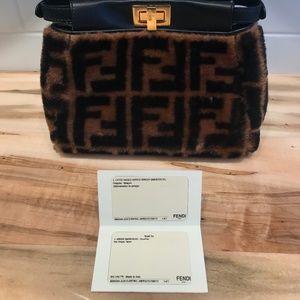 peekaboo iconic mini